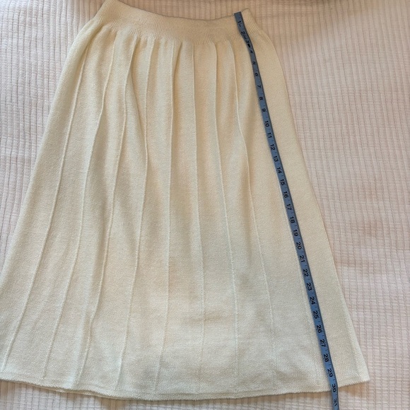Vintage 70's Savion by Ignacy Feuer Cream Women's Knit Skirt Set Peplum Size 10 - Picture 16 of 16
